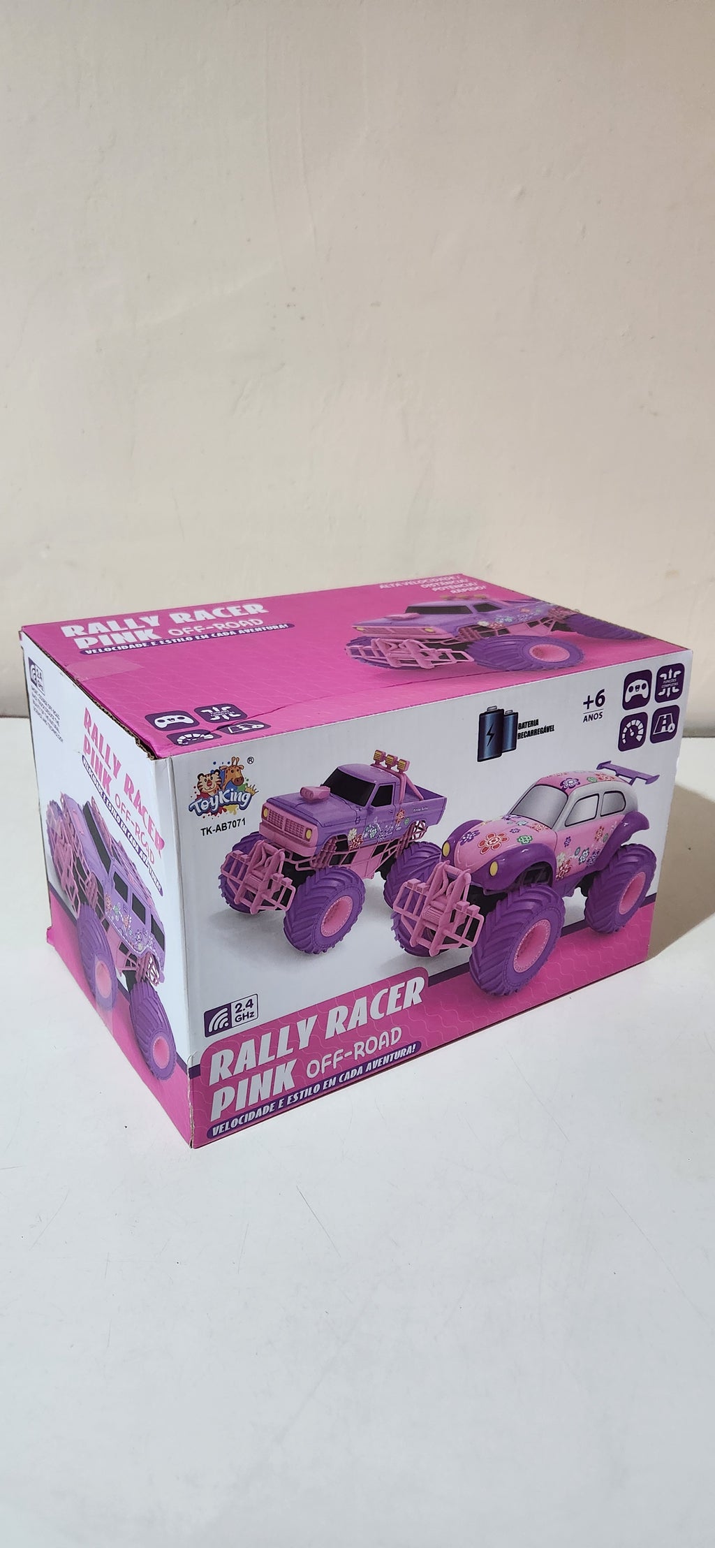 Carrinho De Controle Remoto Recarregável Monster Truck Rosa Cor Jeep